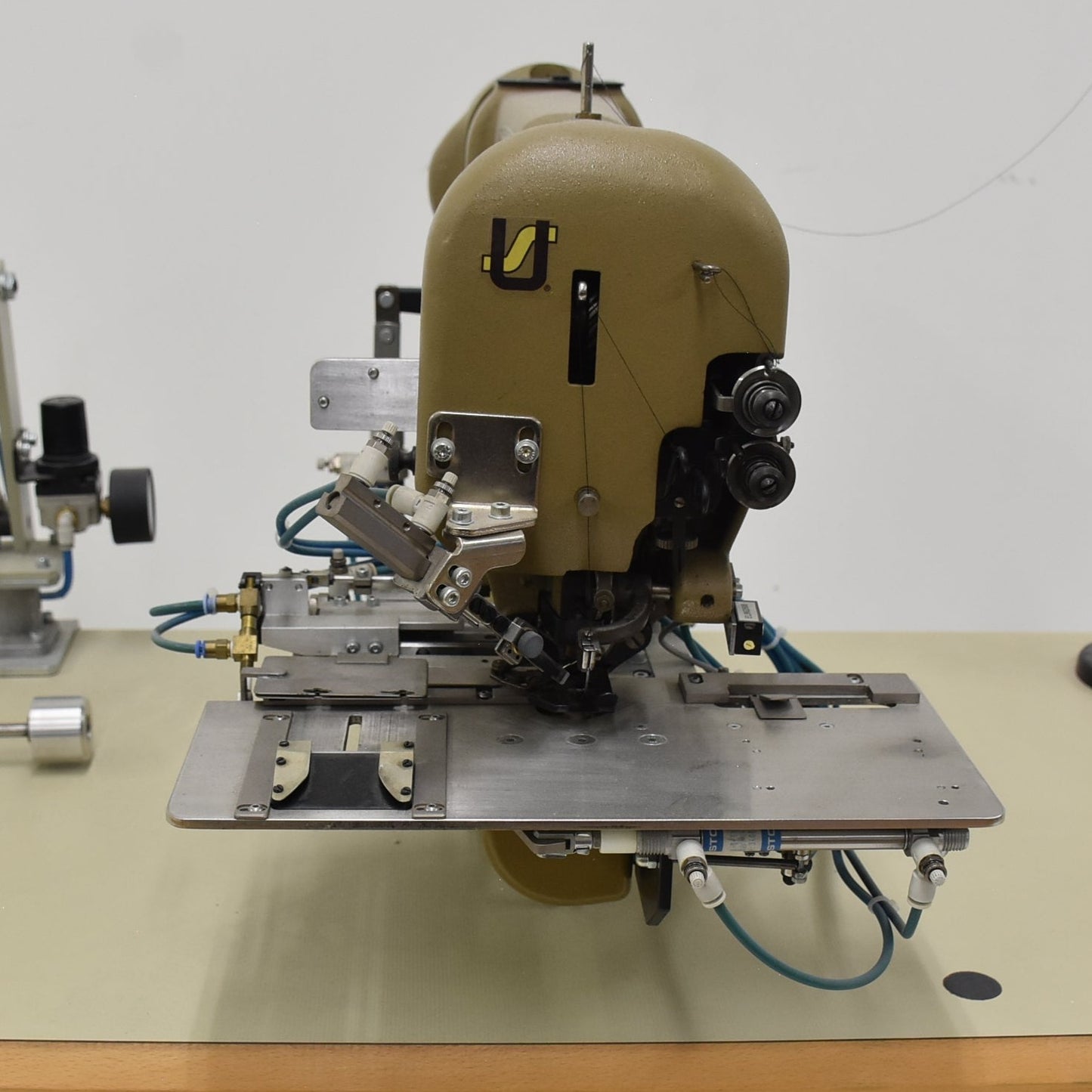 Union Special 160-20 Lewis Blindstichmaschine - Vorführmaschine