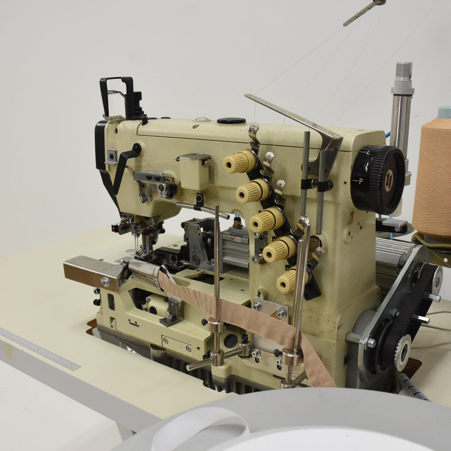 Yamato VF 2409 Börtchenmaschine - Vorführmaschine